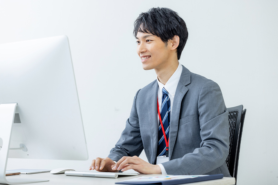 オンライン英会話導入を、補助金でサポート